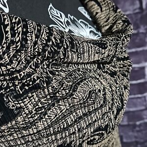 Made in Heaven Black & Gold Shimmer Sleeveless Paisley Top Size Medium